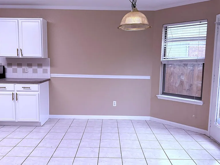 15227 Mission Oak Dr — Photo 6