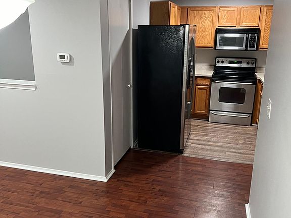 5th image of 23317 Grayson Dr