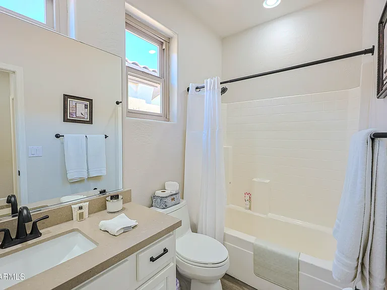 2462 W Turtle Hill Dr — Photo 26