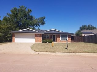 6903 NW Eisenhower Dr, Lawton, OK 73505