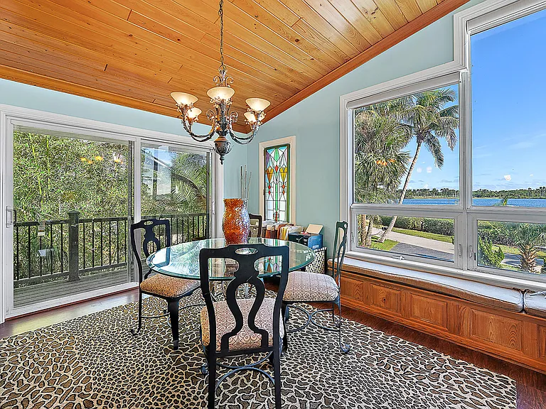 12140 SE Indian River Dr N — Photo 21