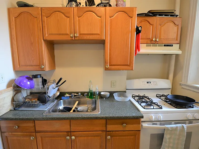 137 Peterborough St #14 — Photo 5