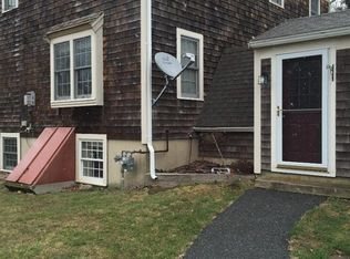 31 Freedom Rd, Forestdale, MA 02644