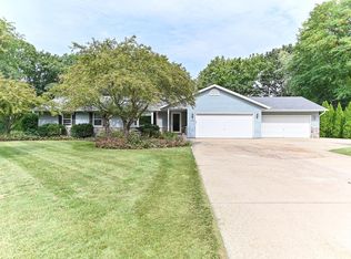 17930 Milford Ln, Brookfield, WI 53045
