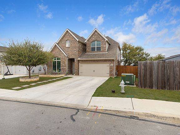 2nd image of 2059 Easton Dr