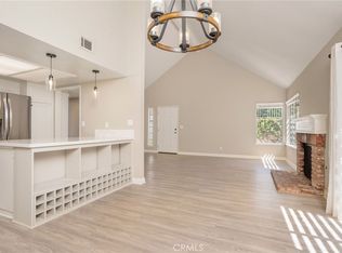 1934 Suntree Ln #B, Simi Valley, CA 93063