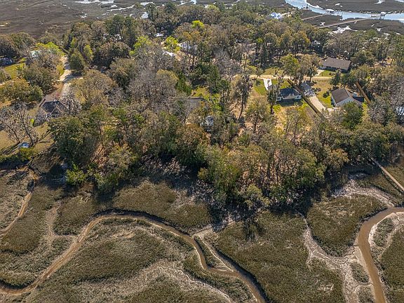 3rd image of 1032 Hudson Creek Dr SE