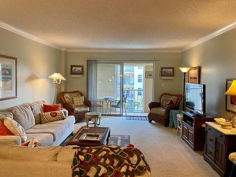 950 Ponce De Leon Rd #309 — Photo 4