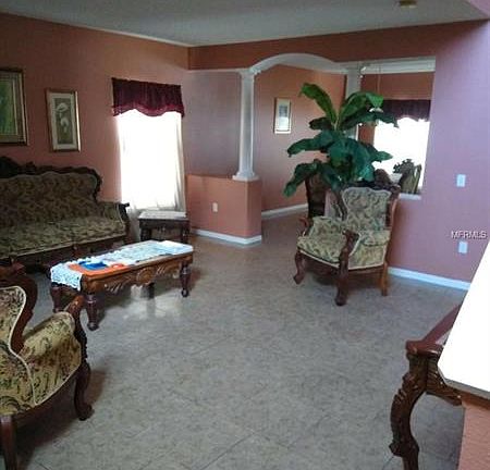 2nd image of 542 Bromley Ct