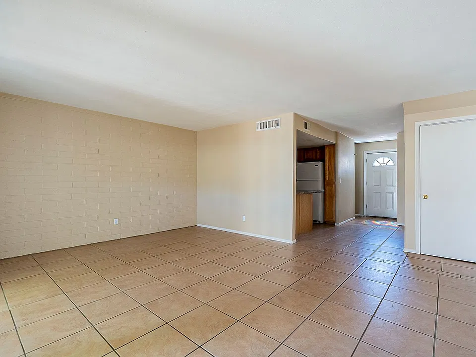 Representative unfurnished apartment interior at 1801 West Tuckey Lane.