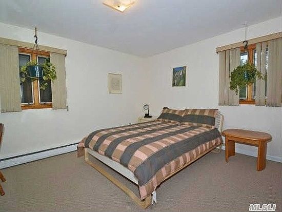 4th image of 152 Oldfield Ave