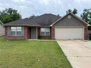 403 Riley Dr, Alma, AR 72921