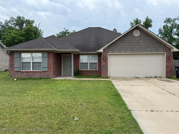 403 Riley Dr, Alma, AR 72921