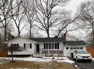 229 Mill Road, Holbrook, NY 11741