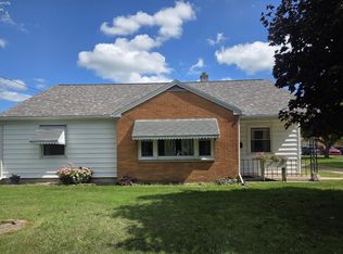 609 Clinton St, Pt Clinton, OH 43452