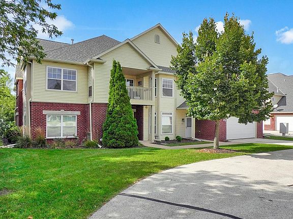 2nd image of 586 Grandview COURT #B
