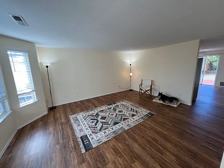 15705 NE Hickory St — Photo 4