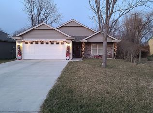 505 Perry St, Lawrence, KS 66044