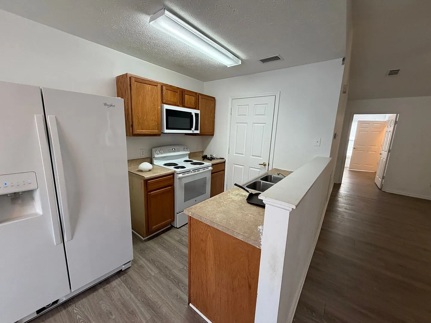9123 Laird Street — Photo 3