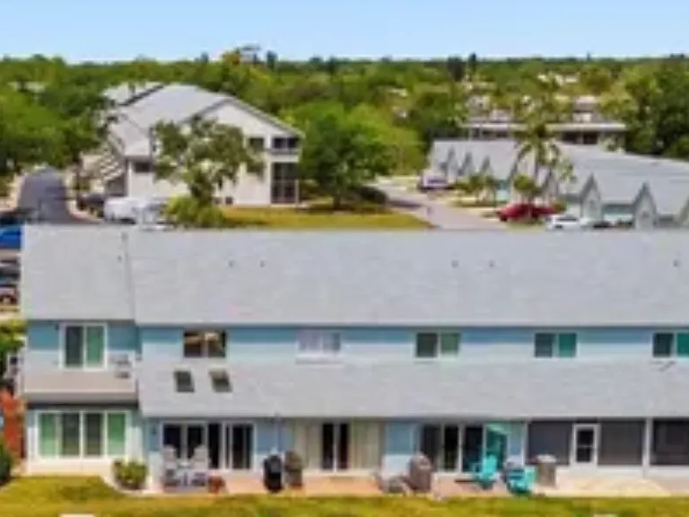 9438 Tara Cay Ct — Photo 3
