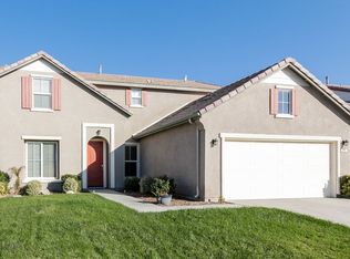 495 Peregrine Ln, San Jacinto, CA 92582