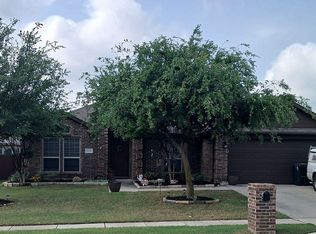 504 Kriston Dr, Azle, TX 76020