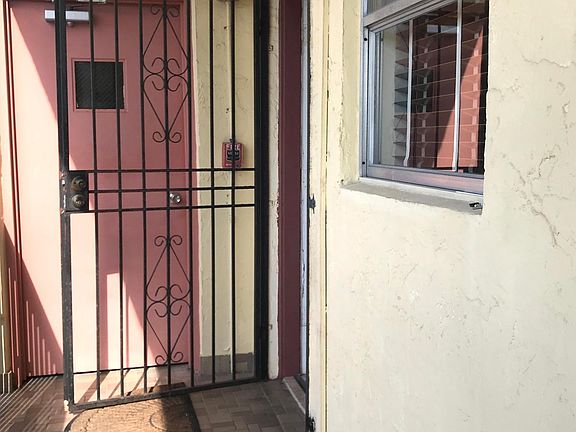 3rd image of 418 Euclid Ave APT 4A