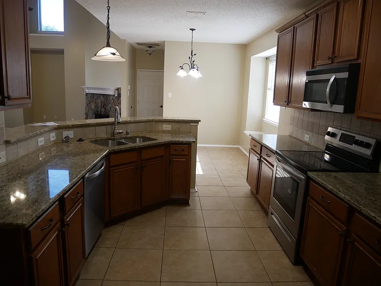 7135 Saint Augustine Dr — Photo 31