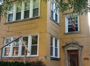 5825 N Maplewood Ave, Chicago, IL 60659