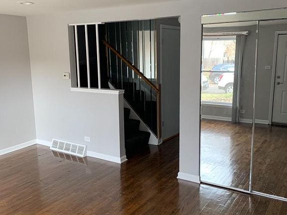 3rd image of 7923 S Greenwood Ave