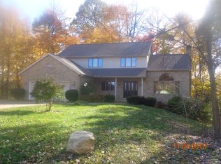 6238 Sandy Ridge Cir NW, North Canton, OH 44720