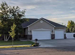 3721 S Windmill Dr, Ammon, ID 83406