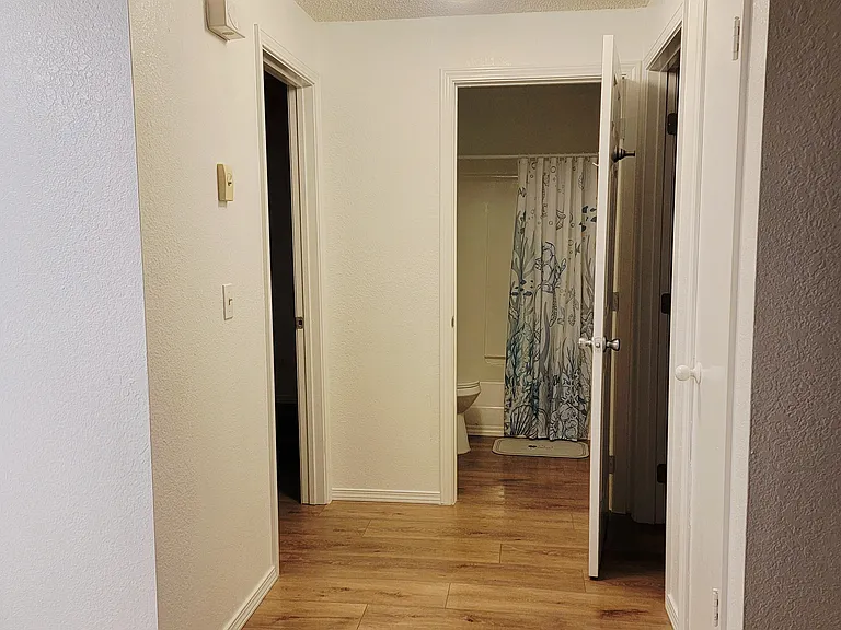 876 Minard Ave NW #B — Photo 7