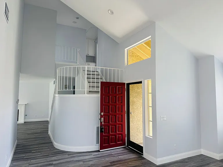 1435 Spyglass Way — Photo 4