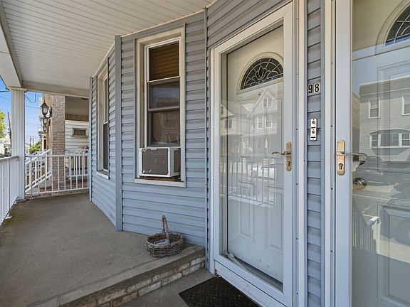 3rd image of 98 W 15th St