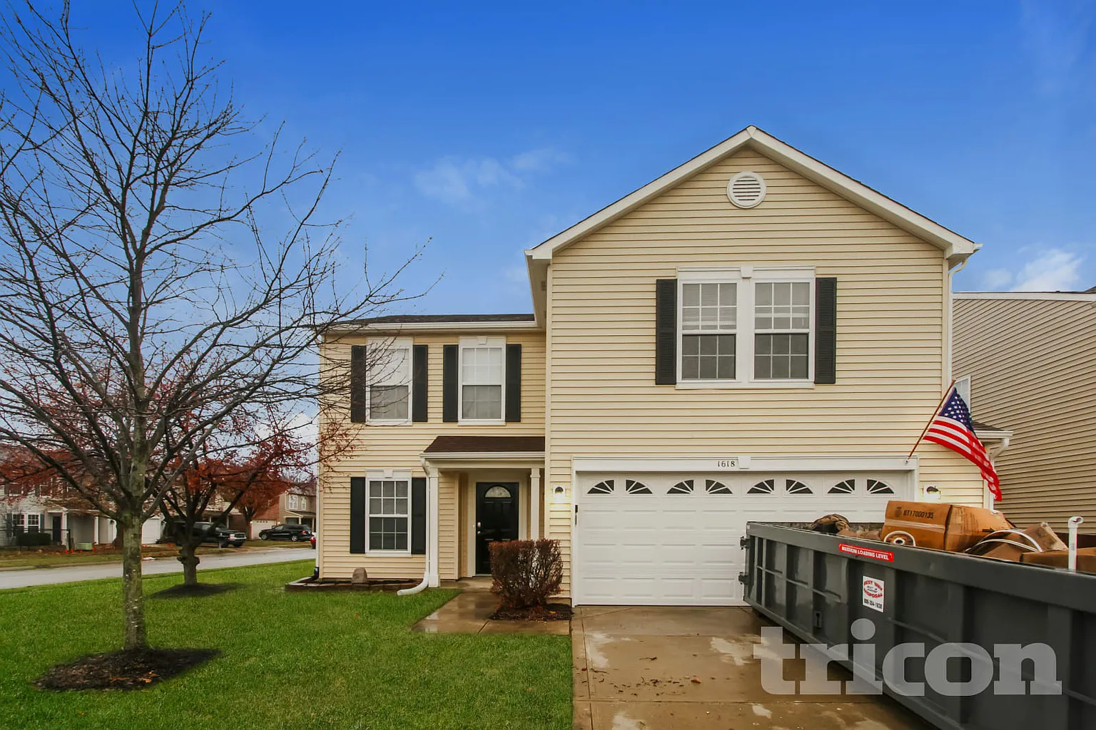 1618 Howell Dr photo 1