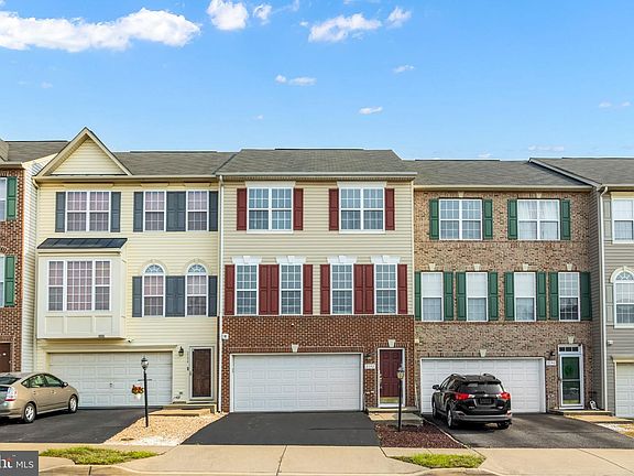 2nd image of 2192 Armitage Ct