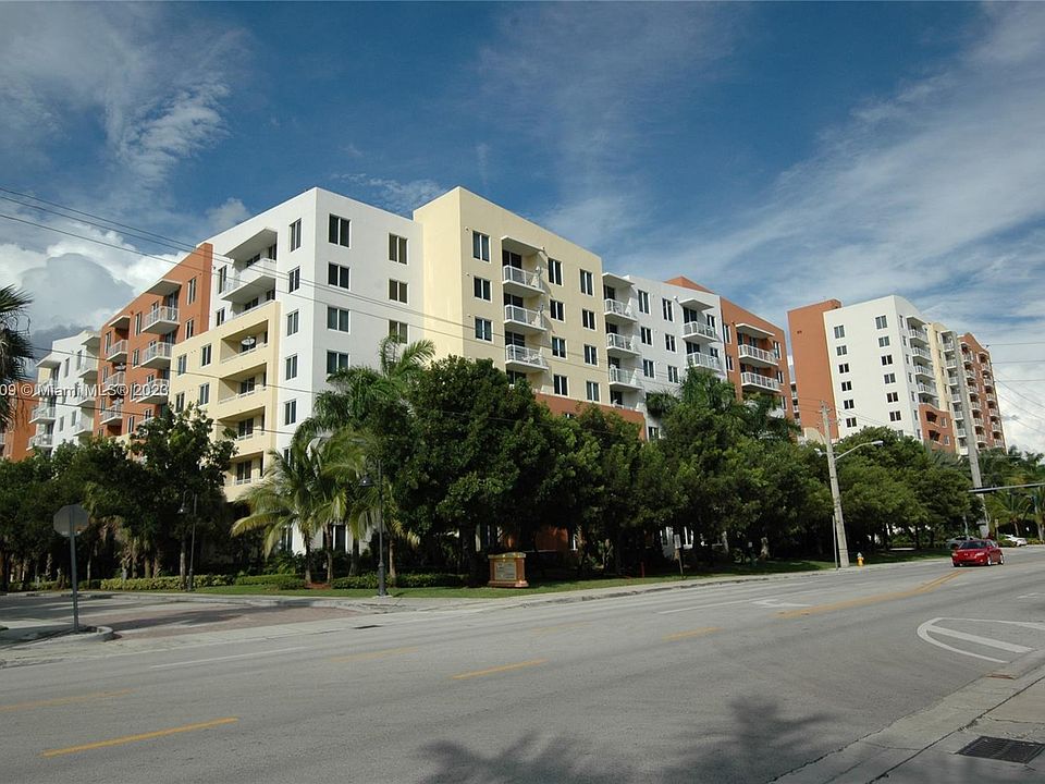 1st image of 2775 NE 187th St APT 220