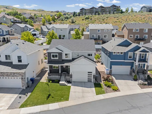 234 E Ridgeline Way, North Salt Lake, UT 84054