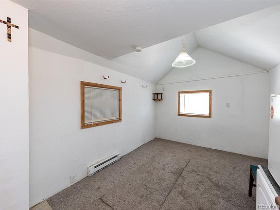 3rd image of 72 Waltham Ave #72