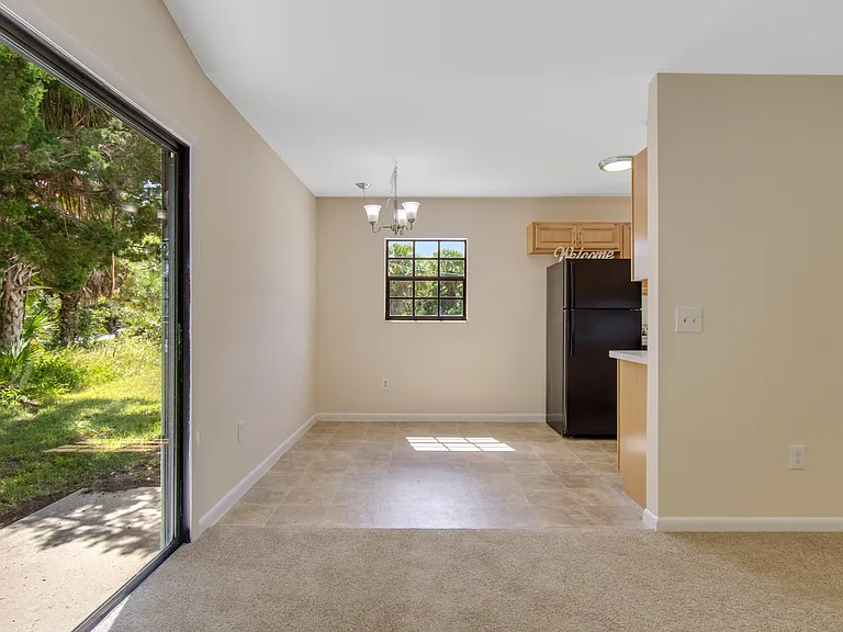 100B Coral Reef Ct N — Photo 5