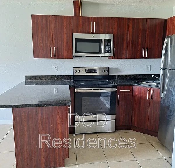 612 S Sally Ln #14 — Photo 4