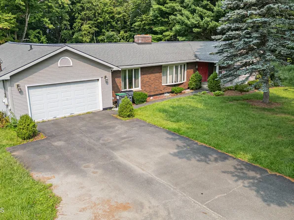 419 State Route 40, Troy, NY 12182