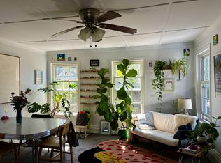 15 Gould St APT 2, Newport, RI 02840