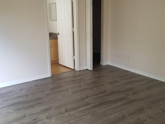 5th image of 1474 SW Santiago Ave