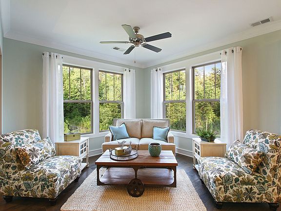 3rd image of 544 Palladio Dr