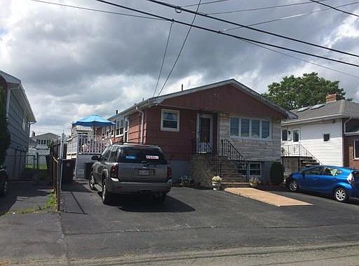 2nd image of 218 Conant St