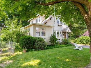 102 Gleason Rd, Lexington, MA 02420