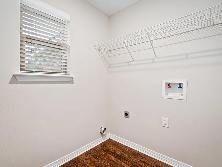 3836 Chesterfield Ln — Photo 16