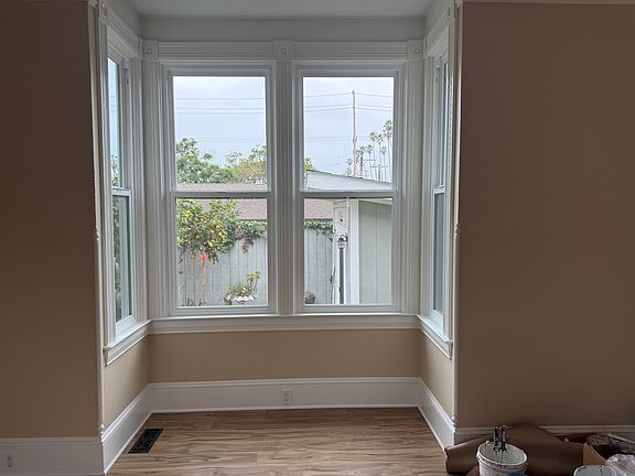 5th image of 1212 Quinientos St